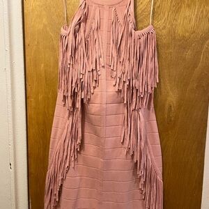 Cutesy fringe, date night dress